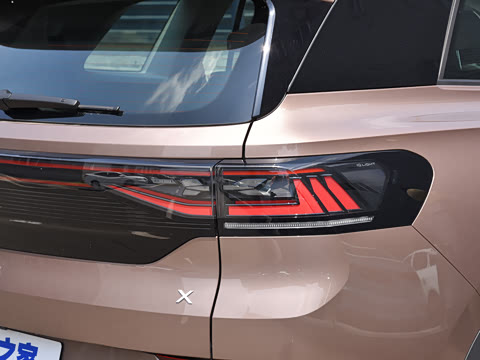 2022�� ������������