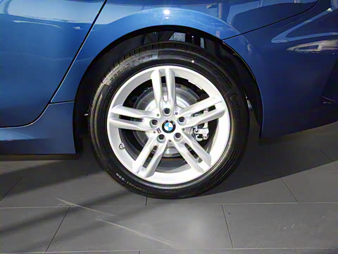 2021�� 120i M�˶���ҹ��