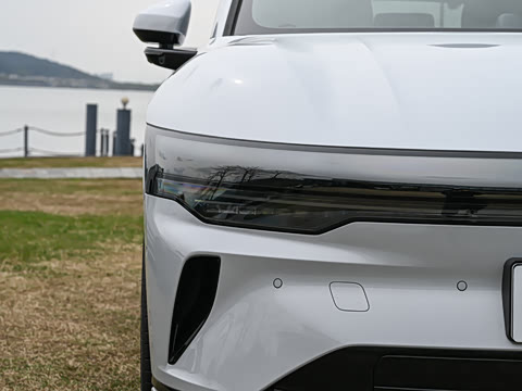 2025�� �����������Ǽݰ� 100kWh