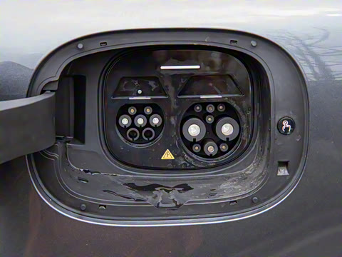 2025�� ���� 331km Ultra