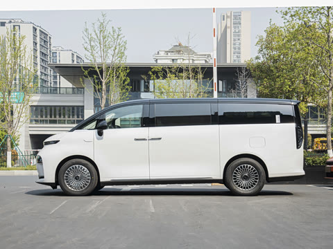 2025�� 805km�콢������