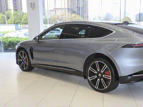 2025�� 102kWh ǩ����