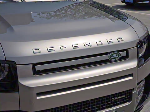 2023�� 110 3.0T P400 X-DYNAMIC HSE