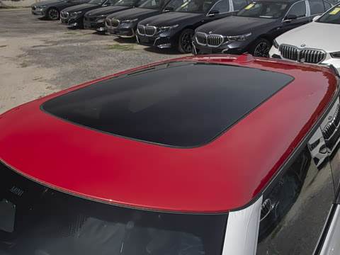 2025�� JOHN COOPER WORKS