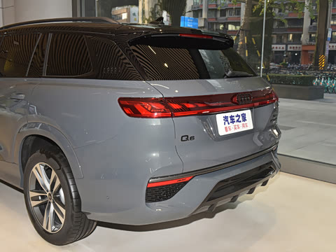 2023�� 50 TFSI quattro ������ ������װ