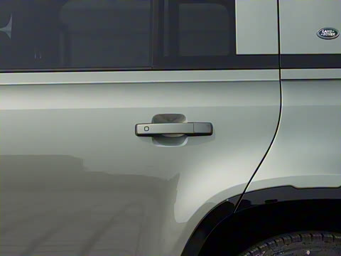 2023�� 110 3.0T P400 X-DYNAMIC HSE