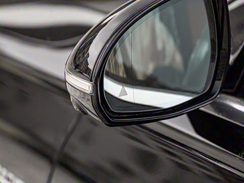 2025�� AMG S 63 L E Performance