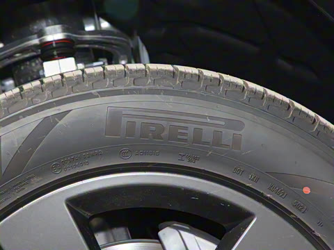 2023�� 110 3.0T P400 X-DYNAMIC HSE