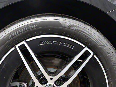 2025�� �Ŀ� E 260 �˶���