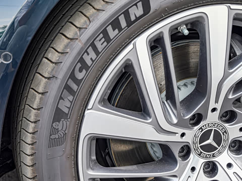 2025�� �Ŀ� E 300 L ʱ����