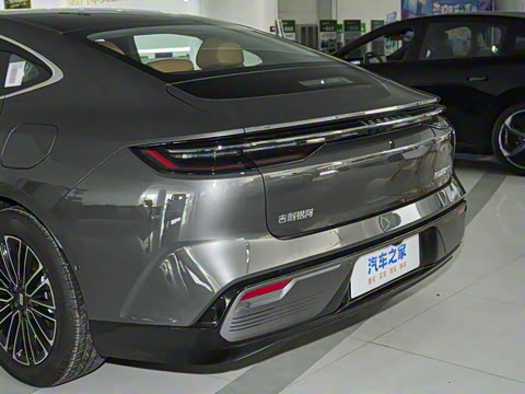 2025�� 130km EM-i ������