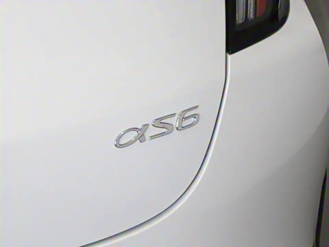 2025�� 735MAX 160kW