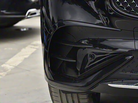 2025�� �Ŀ� GLC 260 L 4MATIC ������