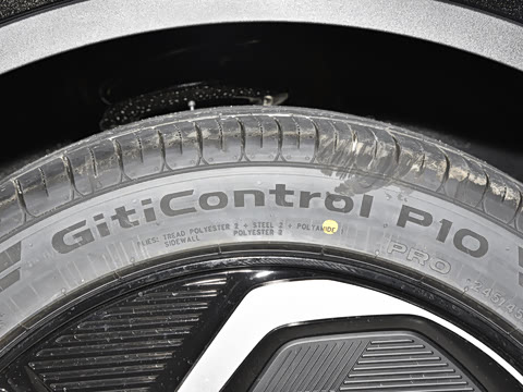 2025�� 530UltraǬ���Ǽ�ADS SE�����