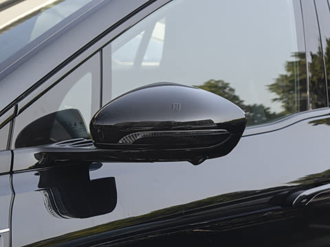 2025�� 680 Ultra������