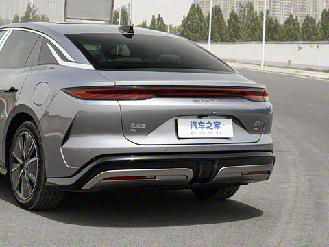 2025�� EV 701KM�����״�������