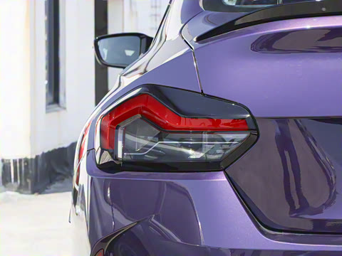 2025�� M240i xDrive