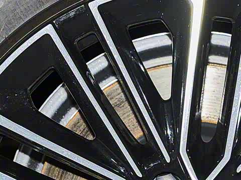 2025�� 130km EM-i ������