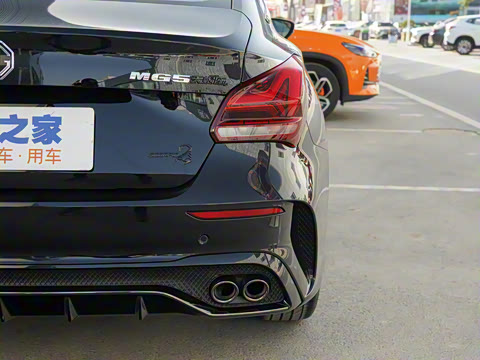 2022�� 1.5T Trophy�˶�������