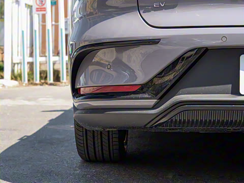 2025�� EV �Ǽݰ� 701KM�����״��콢��