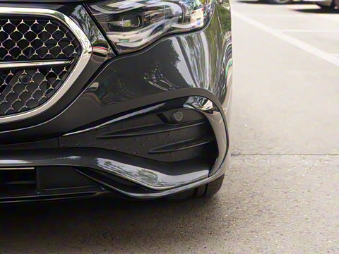 2025�� �Ŀ� E 300 ʱ�����˶���