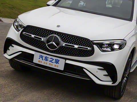 2023�� �Ŀ� GLC 300 L 4MATIC ������ 7��