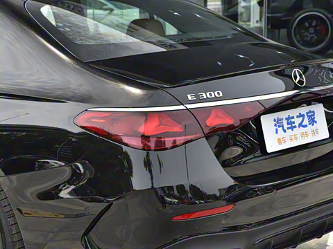 2025�� �Ŀ� E 300 ʱ�����˶���