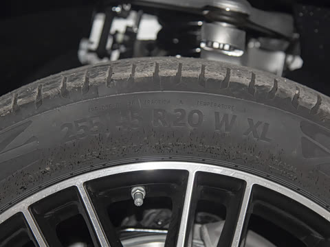 2025�� �Ŀ� GLC 300 L 4MATIC ������ 7��