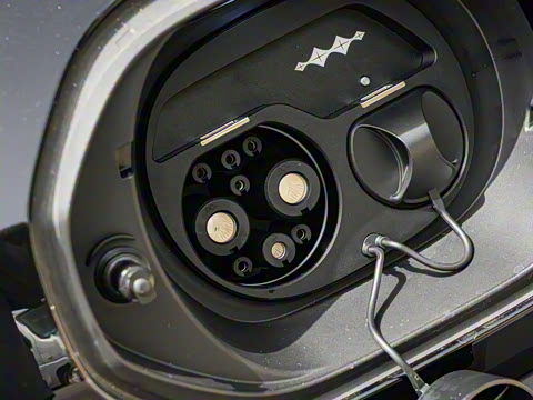 2025�� 501KM ����Max��