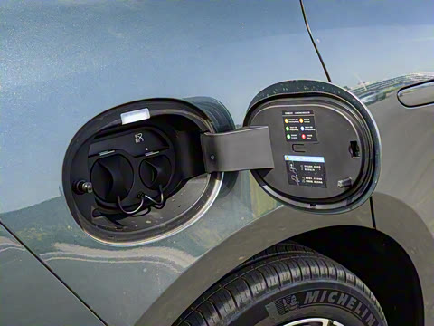 2025�� EV 701KM�����״��콢��