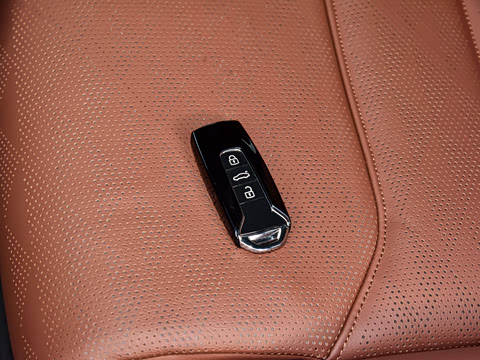 2023�� 3.0TSI �����ɽ��Ϳװ�˶���