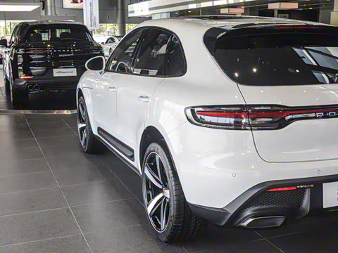 2025�� Macan 2.0T ���ΰ�