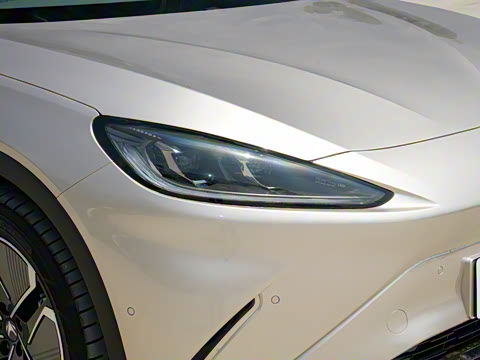 2025�� 735MAX 175kW