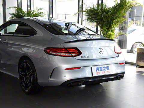 2022�� �Ŀ� C 260 ���ܳ�