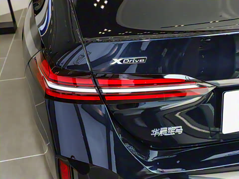 2025�� 530Li xDrive M�˶���װ