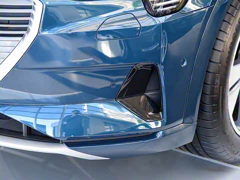 2019�� 55 quattro ������