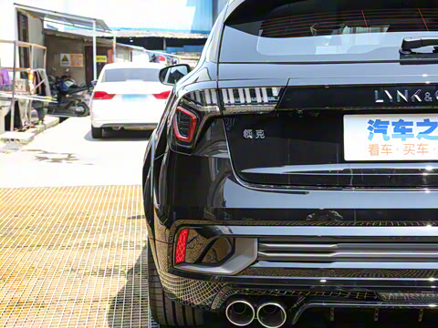 2022�� 2.0TD Plus