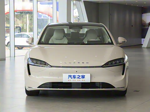 2025�� 705km Pro