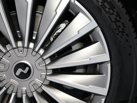 2025�� Ultra ������