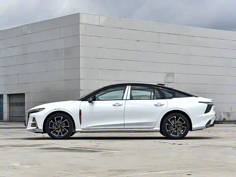 2025�� 2.0T ������