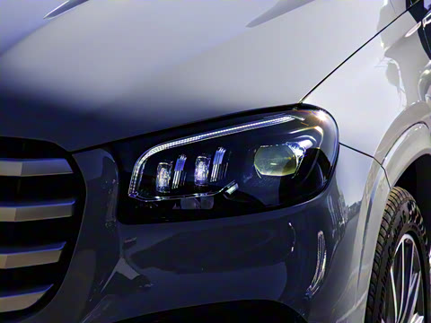 2024�� GLS 450 4MATIC ������