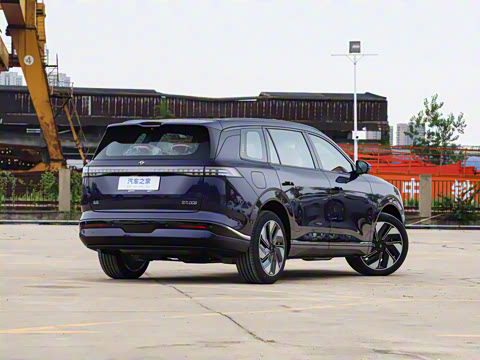 2025�� 210Ultra���Ȱ� 6��