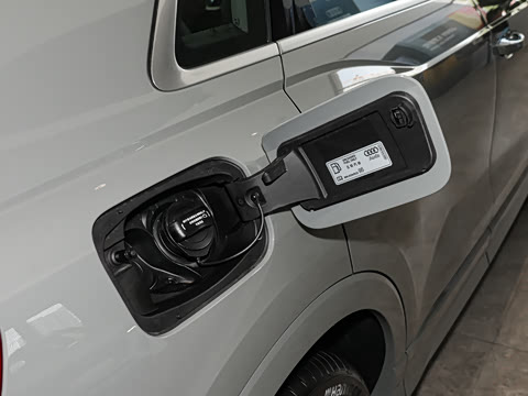 2025�� quattro 45�����ذ� 40TFSI ʱ�ж�����