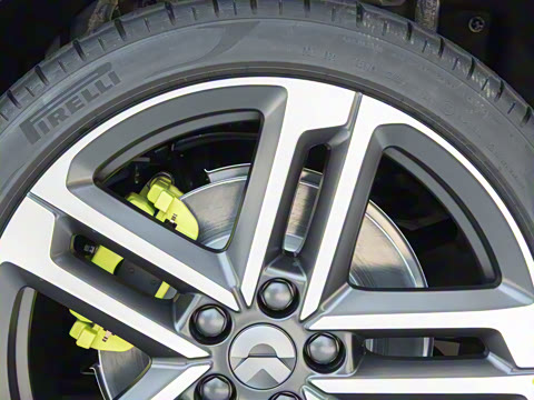 2025�� �ھ������ 75kWh Touring