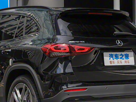 2022�� AMG GLA 35 4MATIC