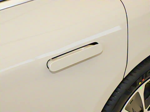 2025�� 855km Max