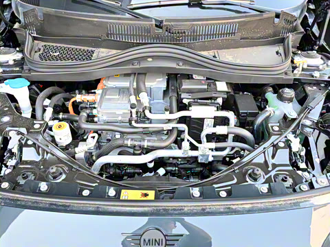 2025�� JOHN COOPER WORKS