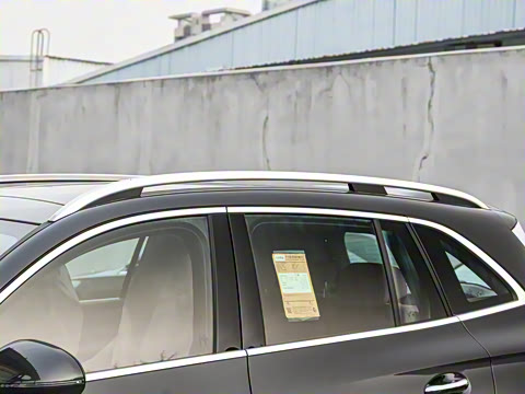 2025�� �Ŀ� GLC 260 L 4MATIC ������