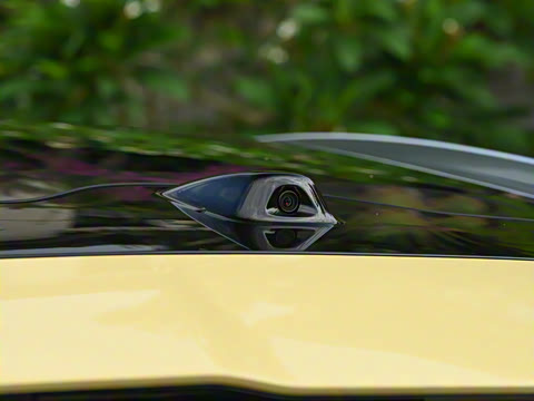 2025�� 75kWh Touring