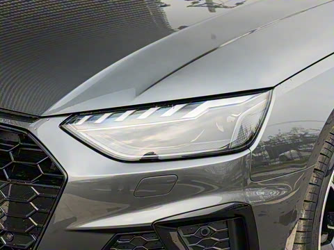 2025�� 200���������� 40 TFSI ���������� B&O ��ҹ��